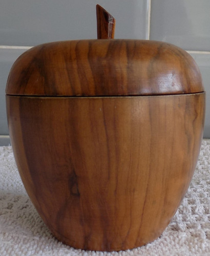 Vintage turned wood - turned, fruit