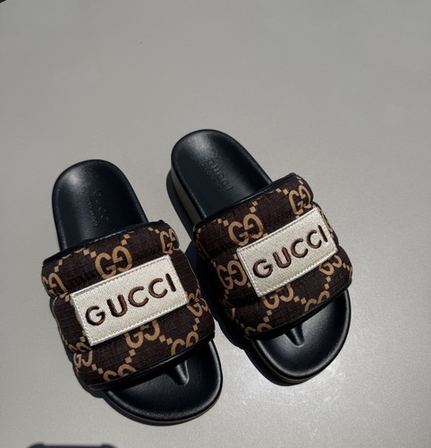 Gucci logo slide sandals - gg,