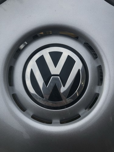 Volkswagen hubcap m15 - volkswagen, pa-66-m15
