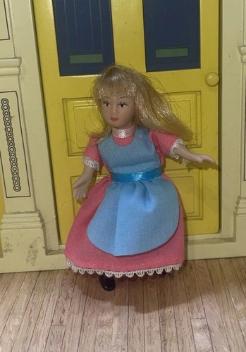 collectors dolls houses