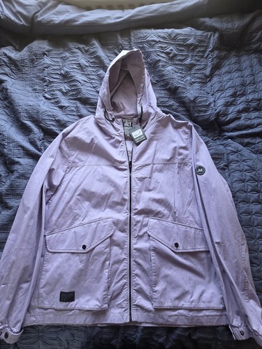 Peaceful hooligan maverick - peaceful,
