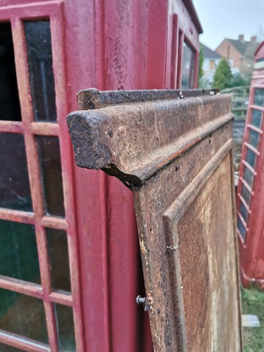 Red telephone box back - red, k6