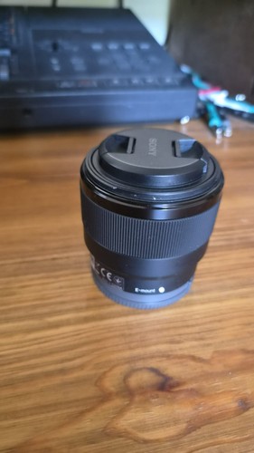 Sony 50mm full frame - fe,