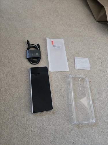 Samsung galaxy fold5 - z,