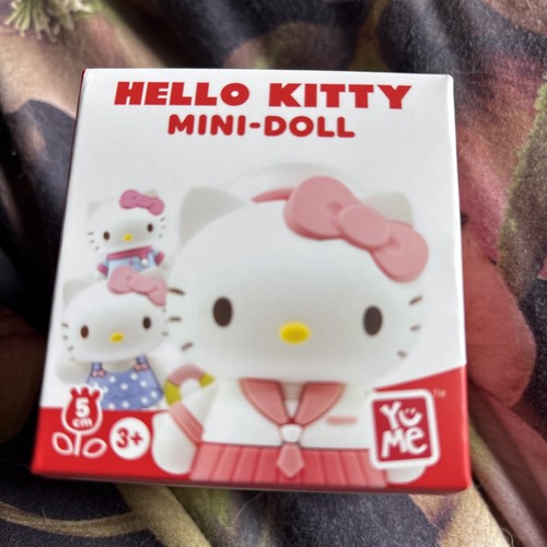 Hello kitty mini doll - kitty, blind