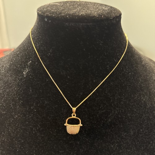 Nantucket basket necklace