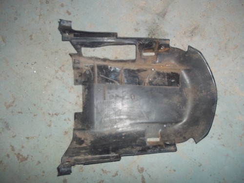 Sym jet basix 50cc undertray - ,