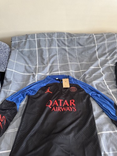 Psg tracksuit small mens - psg,