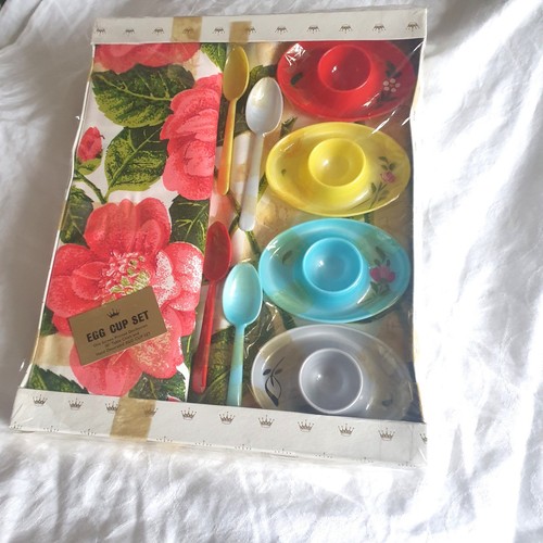 Vtg 60s tablelcoth 4 egg - 60s,