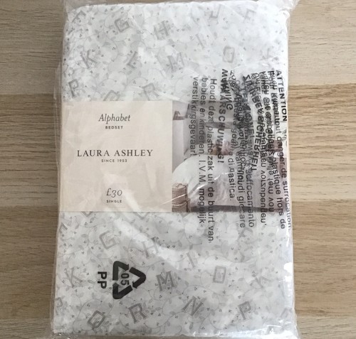 Laura ashley alphabet bed set - ashley,
