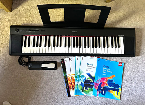 Yamaha piaggero 61 - np-12, 61-key
