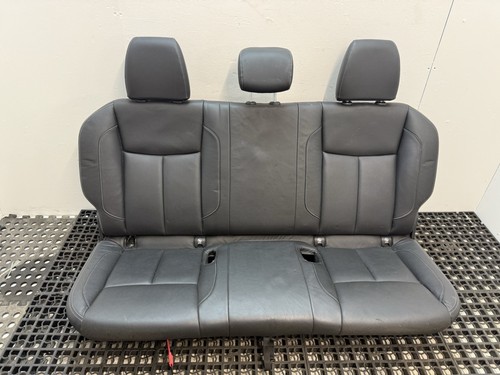 Nissan navara np300 rear - rear, seats