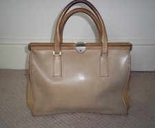STUNNING VINTAGE 1960's LARGE LEATHER GLADSTONE BAG/TOP HANDLE BAG
