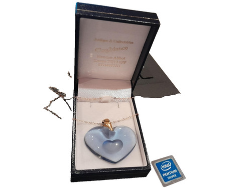 Lalique pendant pretty - pendant,