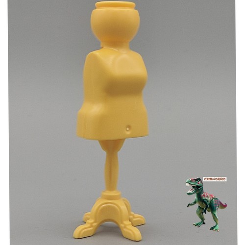 Playmobil woman