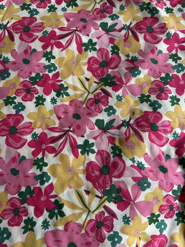 Metres pretty floral viscose - 3,