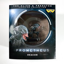 The Alien & Predator Figurine