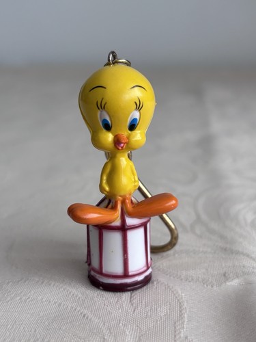 Tweetie pie keyring - tweetie,