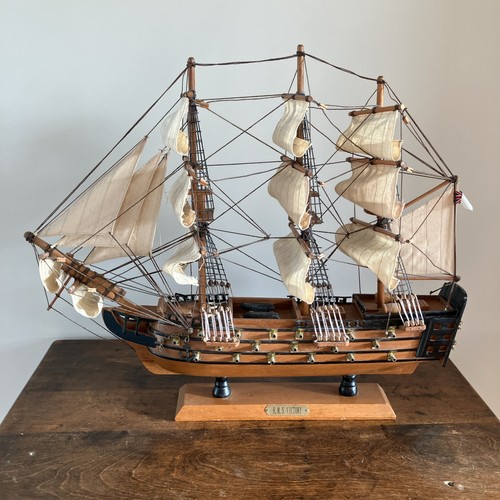 Hms victory wooden - hms,