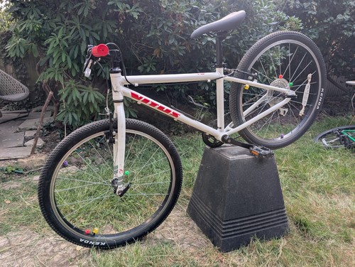 Lightweight vitus 24in - lightweight,