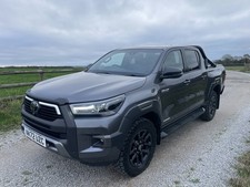 Toyota Hilux Invincible X