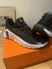 NIKE FREE METCON TRAINERS Size