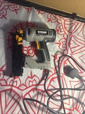 Titan Nail Gun Stapler Electric TTB970NST 32mm Second Fix Straight Soft Grip 450