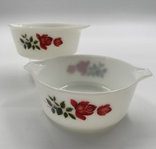Pyrex Casserole Bowl - June