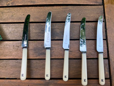 Vintage Set 5 Faux Bone Butter Knives: B&J Sippel  Monogram with an ' E ' New