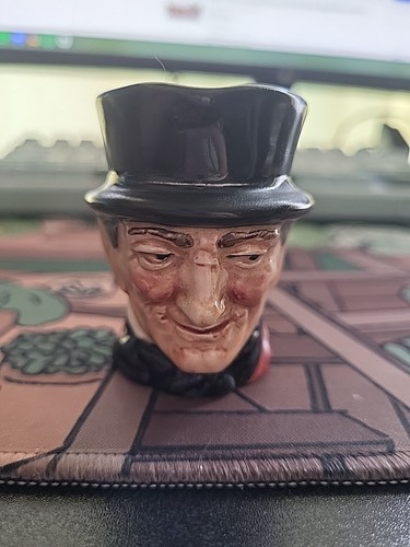 Toby jug royal doulton small - doulton,