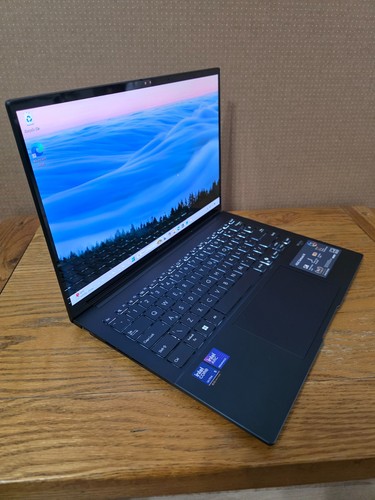 Asus zenbook oled - 14",