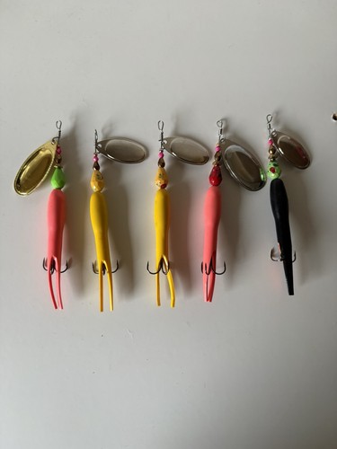 Flying lure for - flying, sea