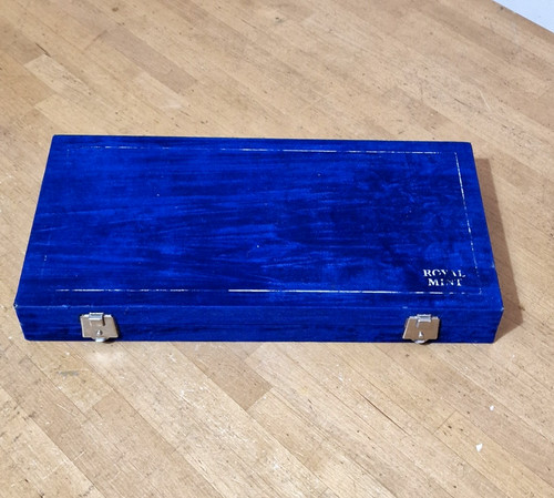 2000 royal mint - 2000,