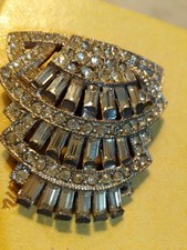 Beautiful Art Deco Diamante Dress Clip
