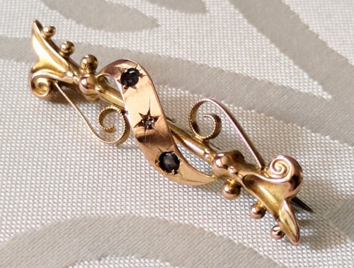 Antique 9ct gold brooch - antique,