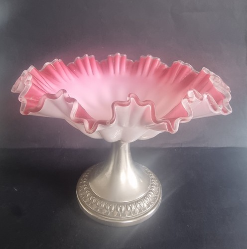 Victorian satin glass - satin, bon
