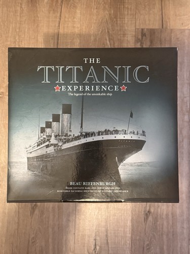 The titanic experience book - experience,