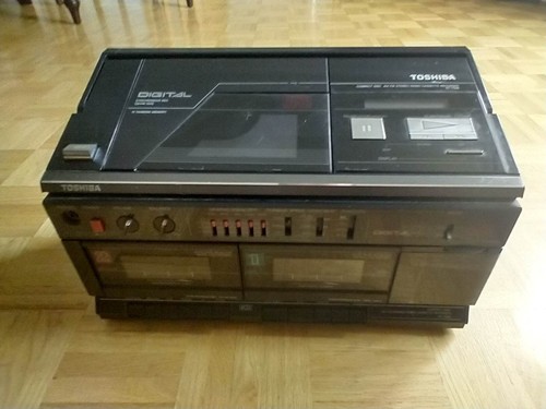 Toshiba 7096 1986 radio - rt-7096,