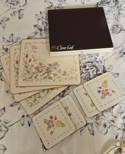 Clover Leaf Placemats Table