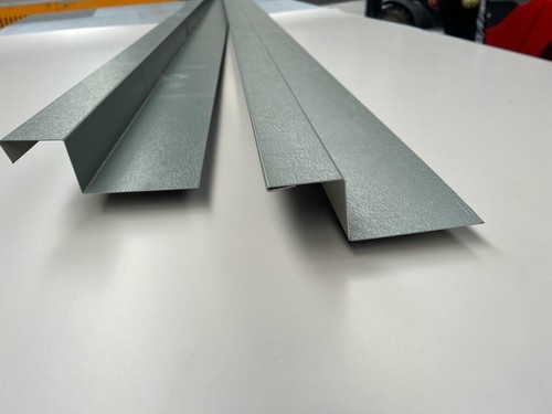 Metal drip cill - /, flashing/