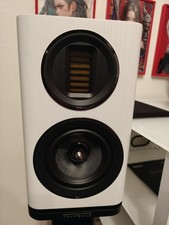 Pair of Wharfedale Evo 4.1 Speakers - White (Nearly New). 