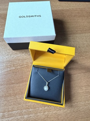 Goldsmiths 9ct white - , gold