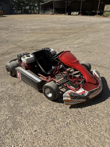 Twin engine pro kart - twin,