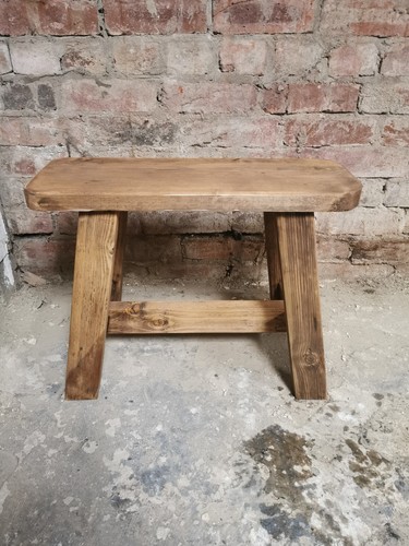 Milking bench seat rustic - milking,