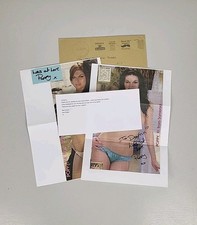 Autograph - Poppy Rivers - Page 3 Model - Signed Newspaper Picture Collection