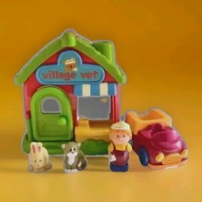 ELC HappyLand Village Vet With