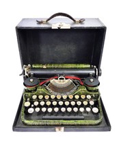 Vintage Green Underwood Standard Portable Three Bank Keyboard Typewriter Cased