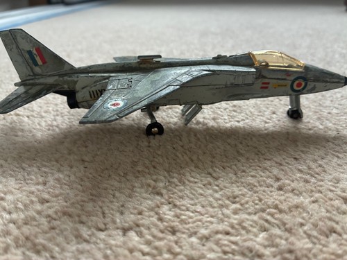Dinky toys 731 sepecat - toys,