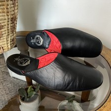 Pakeman Catto & Carter Black