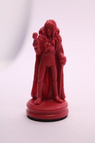 Red miniature labyrinth jareth - red,